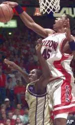 No. 11 Arizona Edges Out Huskies