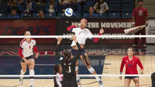 Olivia Magill Volleyball