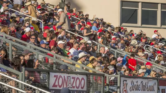 Hi Corbett Field Crowd