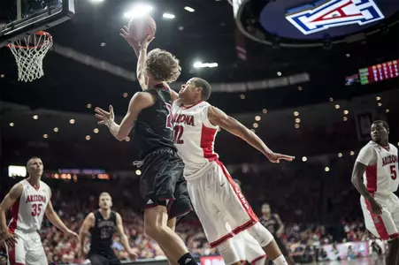UA vs Chico State KL5.jpg