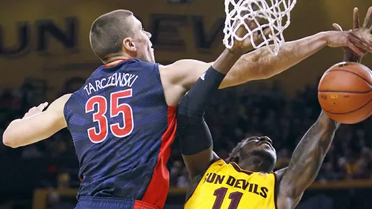 Kaleb Tarczewski