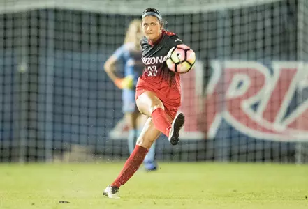 Freshman defender Samantha Falasco (23)