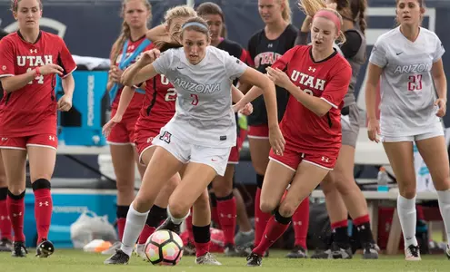 Junior midfielder Cali Crisler (3)