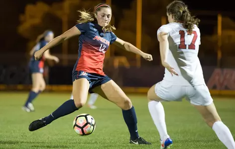 Sophomore midfielder Kennedy Kieneker (12)
