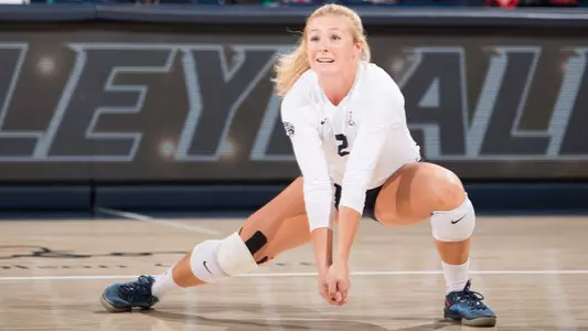 Senior defensive specialist McKenna Painton (2)