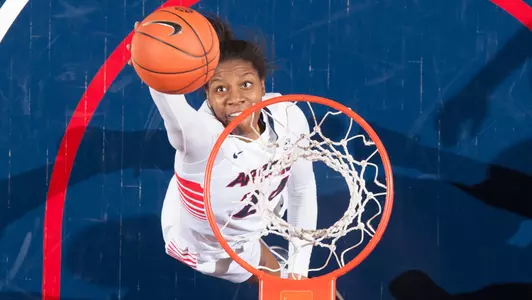 Senior forward LaBrittney Jones (24)