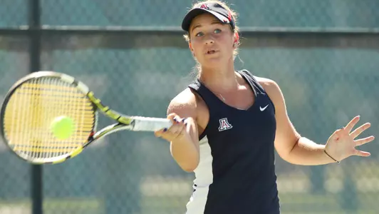 Sophomore Elena Schneider