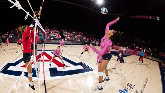 Junior outside hitter Tyler Spriggs