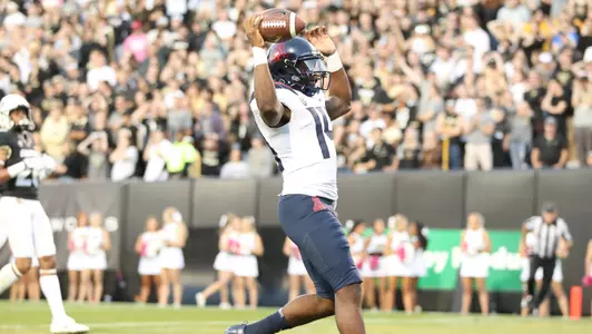 Sophomore quarterback Khalil Tate (14)