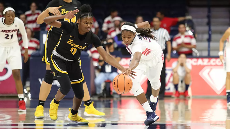 Senior guard JaLea Bennett