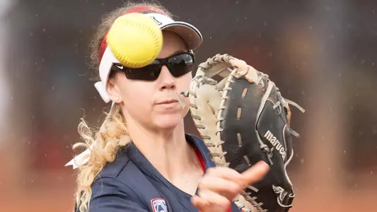 Freshman 1st baseman Jessie Harper (19)