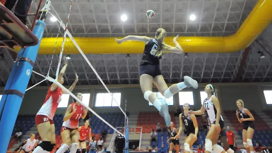 Madi Kingdon USA Volleyball