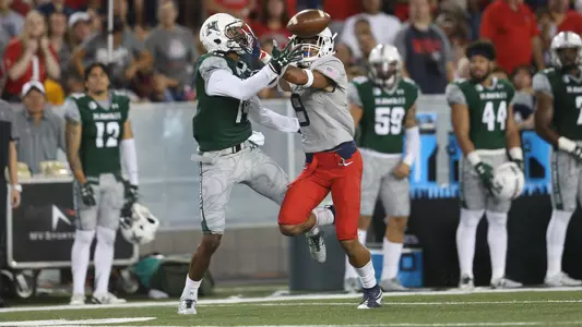 September 17, 2016: Redshirt junior cornerback Dane Cruikshank (9) breaks up a pass during the first of the college football game against the Hawaii Rainbow Warriors at Arizona Stadium in Tucson, Az. Arizona won 47-28. (Photo by Chris Coduto/Arizona Athletics)