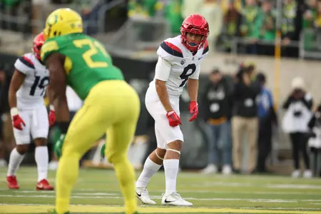 November 18, 2017. Senior cornerback Dane Cruikshank (9) during the Wildcats 48-28 loss to the Oregon Ducks. Autzen Stadium, Eugene, OR.