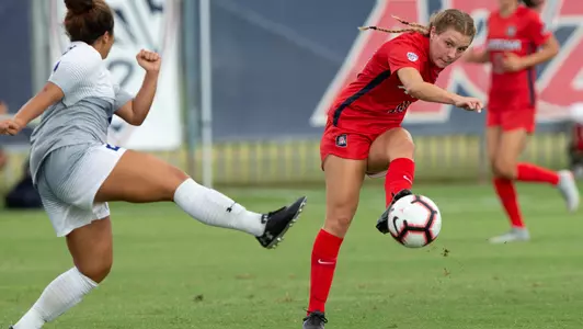 Freshman forward Emily Knous (10)