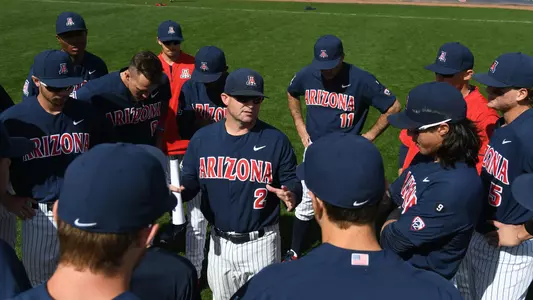 baseball huddle