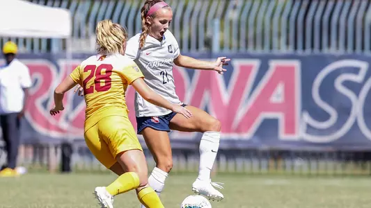 Arizona Wildcats midfielder Iliana Hocking (21), Arizona Wildcats soccer vs. USC 10/6/19 in Tucson, Ariz.Photo by Mike Mattina / for Arizona Athletics