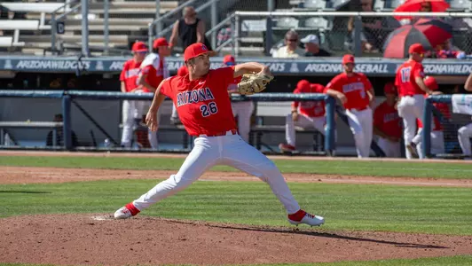 Vince Vannelle delivers a pitch