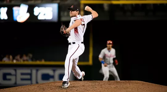 kevin ginkel pitches for the diamondbacks
