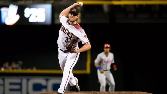 kevin ginkel pitches for the diamondbacks