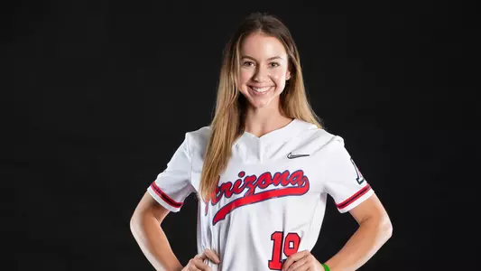Jessie Harper — TUCSON, ARIZ. -- Softball full-body marketing photos.
Nov. 19, 2020.
Photo by Mike Christy / Arizona Athletics