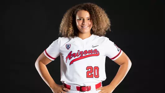 Carlie Scupin — TUCSON, ARIZ. -- Softball full-body marketing photos.
Nov. 19, 2020.
Photo by Mike Christy / Arizona Athletics