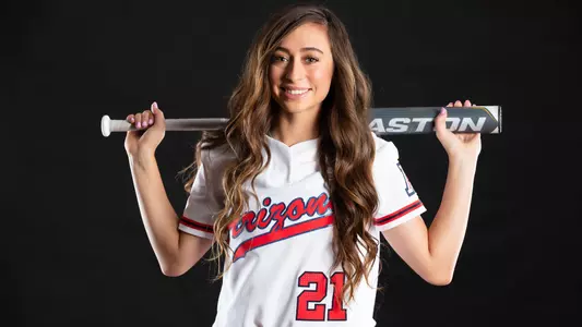 Jasmine Perezchica — TUCSON, ARIZ. -- Softball full-body marketing photos.
Nov. 19, 2020.
Photo by Mike Christy / Arizona Athletics
