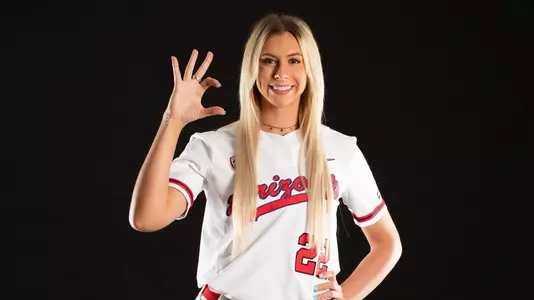 Alyssa Denham — TUCSON, ARIZ. -- Softball full-body marketing photos.
Nov. 19, 2020.
Photo by Mike Christy / Arizona Athletics