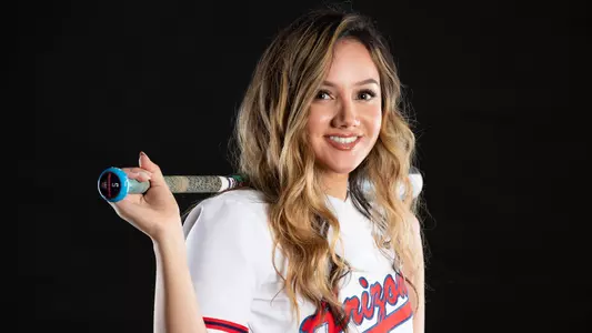 Reyna Carranco — TUCSON, ARIZ. -- Softball full-body marketing photos.
Nov. 19, 2020.
Photo by Mike Christy / Arizona Athletics