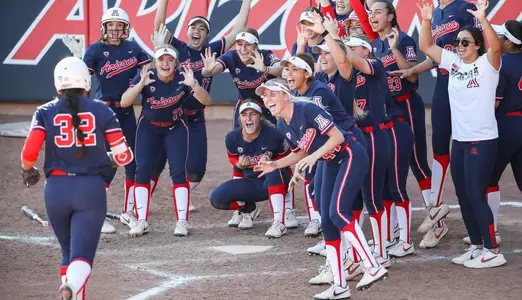 Arizona Wildcats Softball Alyssa Palomino-Cardoza walkoff home run
