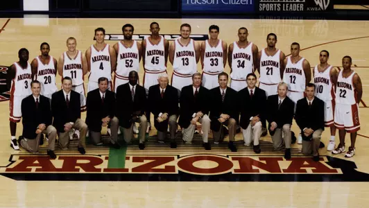 2001-02 Men's Basketball Team Photo