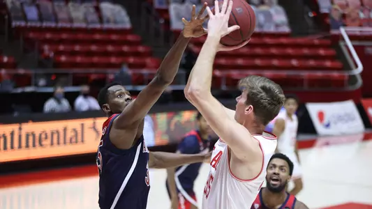 Christian Koloko challenges a shot at Utah