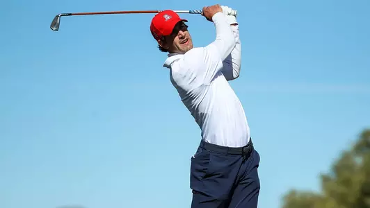 Briggs Duce hits an iron off the tee at the 2021 Arizona Intercollegiate
