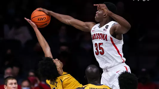 MBB vs. Northern Colorado Koloko block