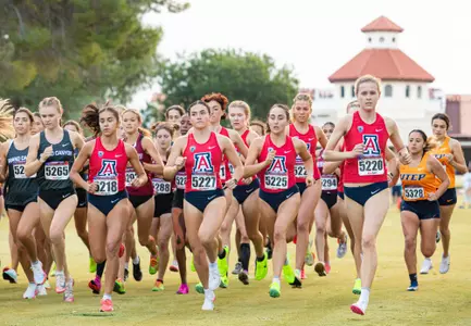 Mia Chavez, Alisa Lyesina, Grace Driskill, Sailor Hutton, Tenley Hughes, Beatrice Honebrink, Brigid Hanley - TUCSON, ARIZ. -- Cross Country competes in the Dave Murray Invitational at Tucson Country Club.Sept. 30, 2022. Photo by Mike Christy / Arizona Athletics