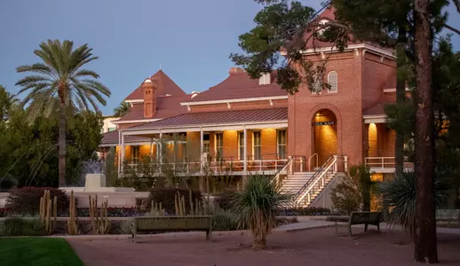 TUCSON, ARIZ. -- Old Main on the University of Arizona campusNov. 24, 2020. Photo by Mike Christy / Arizona Athletics