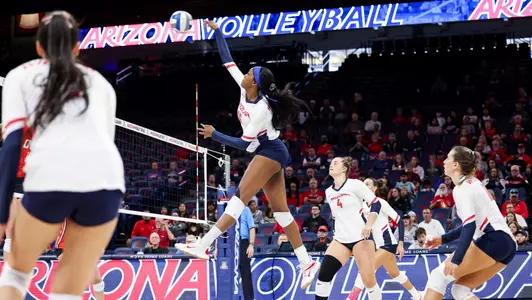Zyonna Fellows (16) - TUCSON, ARIZ. -- Volleyball vs. Oregon State.Oct. 30, 2022. Photo by Ary Frank / Arizona Athletics
