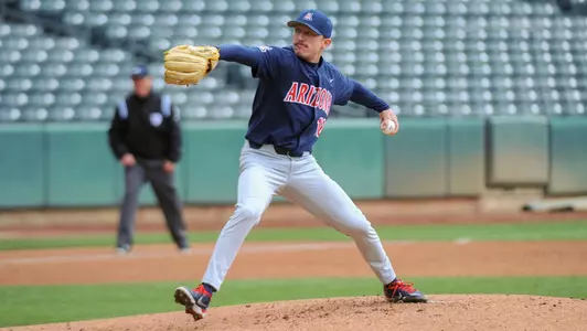 Garrett Irvin