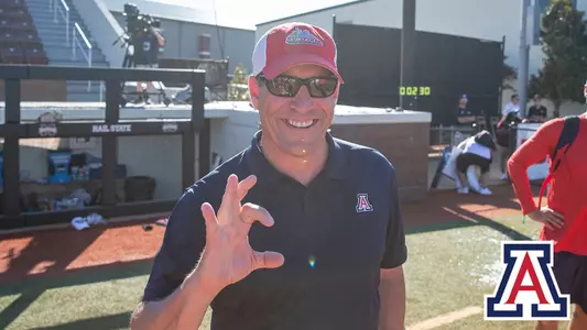 Dave Heeke making the Wildcat Hand Sign!
