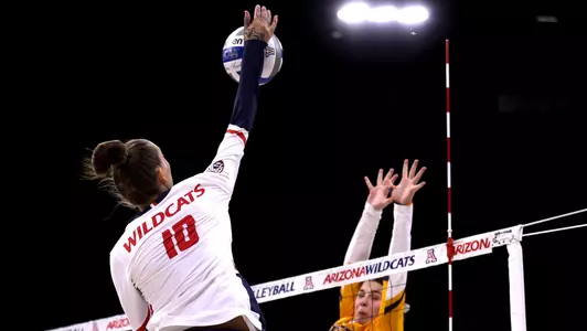 Puk Stubbe (10) - Tucson, AZ â??Volleyball vs UTEP at McKale Memorial Center Sept. 16, 2022. Photo by Catherine Regan / Arizona Athletics