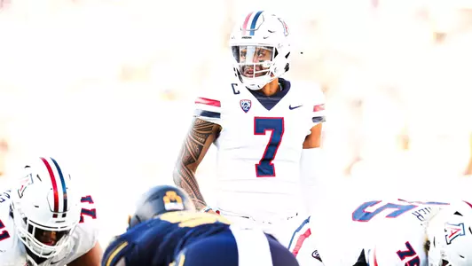 quarterback Jayden de Laura (7) - BERKELEY, CALIF. -- Football vs. Cal at California Memorial Stadium.Sept. 24, 2022. Photo by Mike Christy / Arizona Athletics