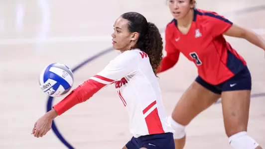 Jaelyn Hodge (11) â?? TUCSON, ARIZ. -- Volleyball vs. Long Island University at McKale Center.Aug. 26, 2022. Photo by Mike Christy / Arizona Athletics