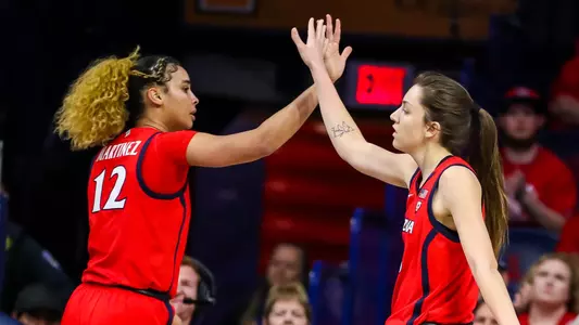 WBB - Esmery Martinez, Helena Pueyo