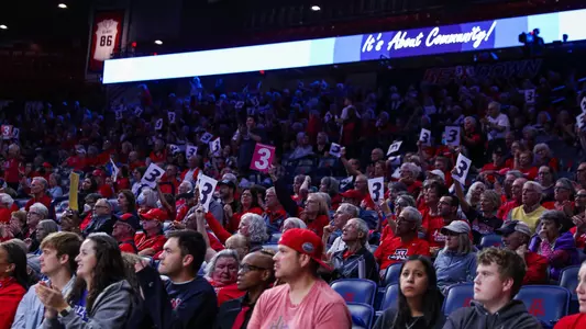 WBB - Crowd