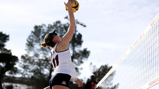 Kylee Fitzsimmons (11) - TUCSON, ARIZ. -- Beach Volleyball vs Oregon, Cactus Classic at Bear Down Beach Feb. 24, 2023.
Photo by Catherine Regan / Arizona Athletics