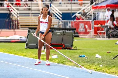 Olivia Dillon - TUCSON, ARIZ. -- Track and Field during the Willie Williams Classic day 2 at
March 23, 2024.
Photo by Rebecca Sasnett / Arizona Athletics