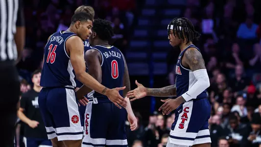 Keshad Johnson (16), Caleb Love (2) - TUCSON, ARIZ. -- Men’s Basketball vs. USC.
Jan. 17, 2024.
Photo by Ary Frank / Arizona Athletics