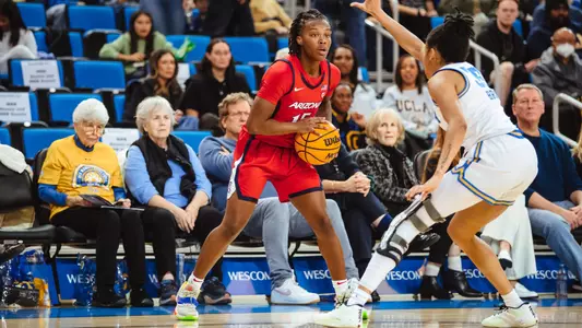 Kailyn Gilbert (15) - LOS ANGELES, CALIF. -- Women’s Basketball vs UCLA at Pauley Pavilion
Feb. 9, 2024.
Photo by Ryan Thorne / Arizona Athletics
