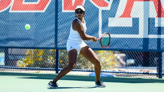 Tanvi Narendran - TUCSON, ARIZ. —Women’s Tennis vs Washington State at LaNelle Robson Tennis Center
April 6, 2024.
Photo by Rebecca Sasnett / Arizona Athletics