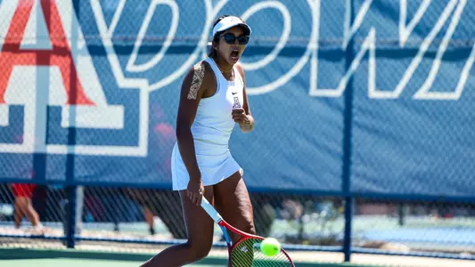 Tanvi Narendran - TUCSON, ARIZ. —Women’s Tennis vs Washington State at LaNelle Robson Tennis Center
April 6, 2024.
Photo by Rebecca Sasnett / Arizona Athletics